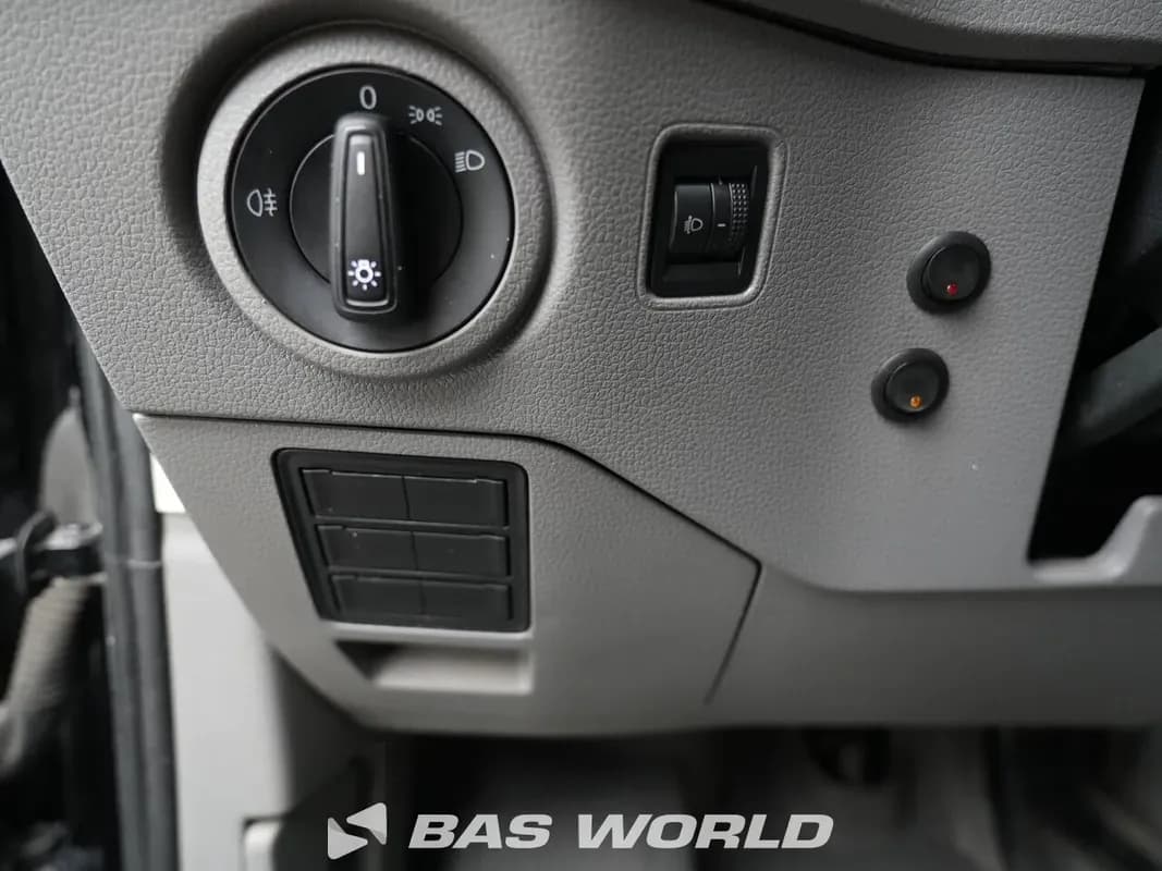 Vehicle media 5