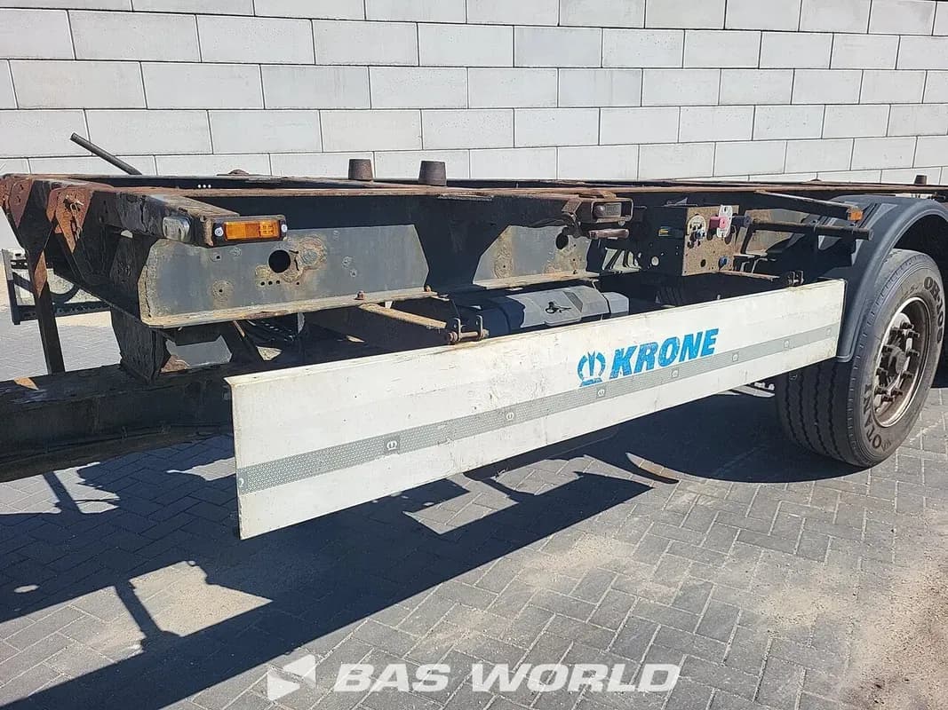 Vehicle media 3