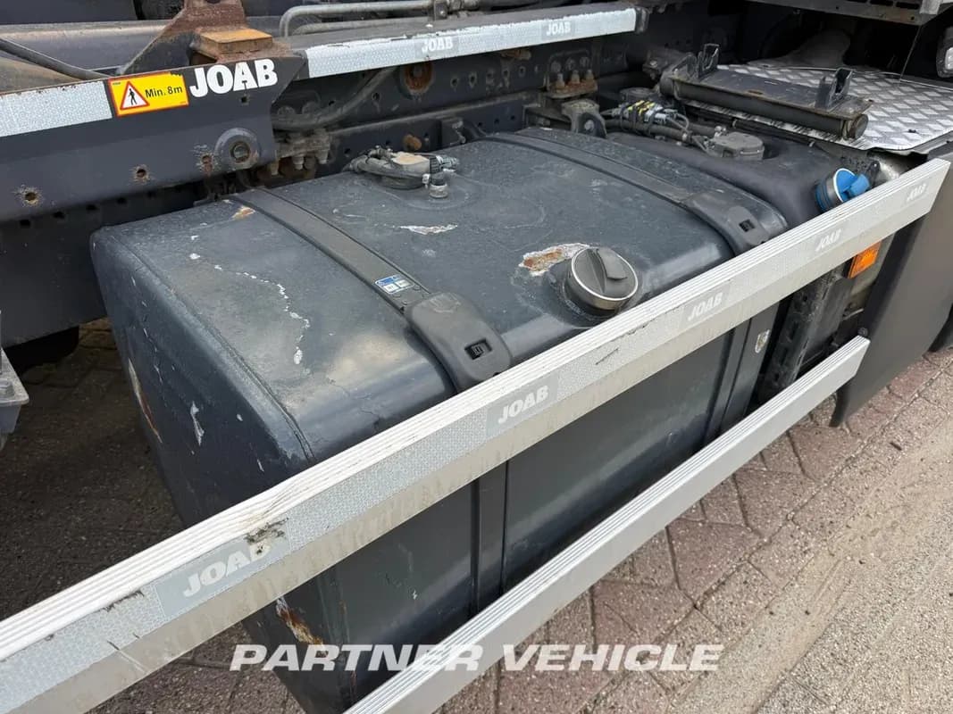 Vehicle media 5