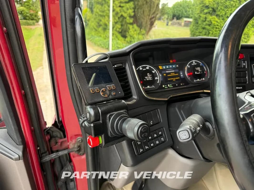 Vehicle media 27